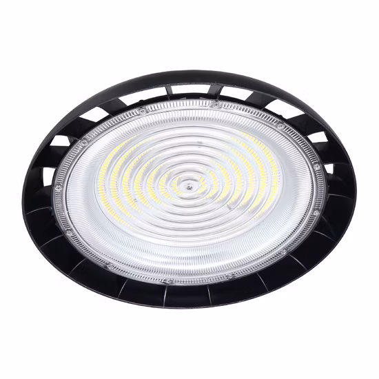 LED UFO High Bay Light dans le hall du tunnel de l'usine d'entrepôt